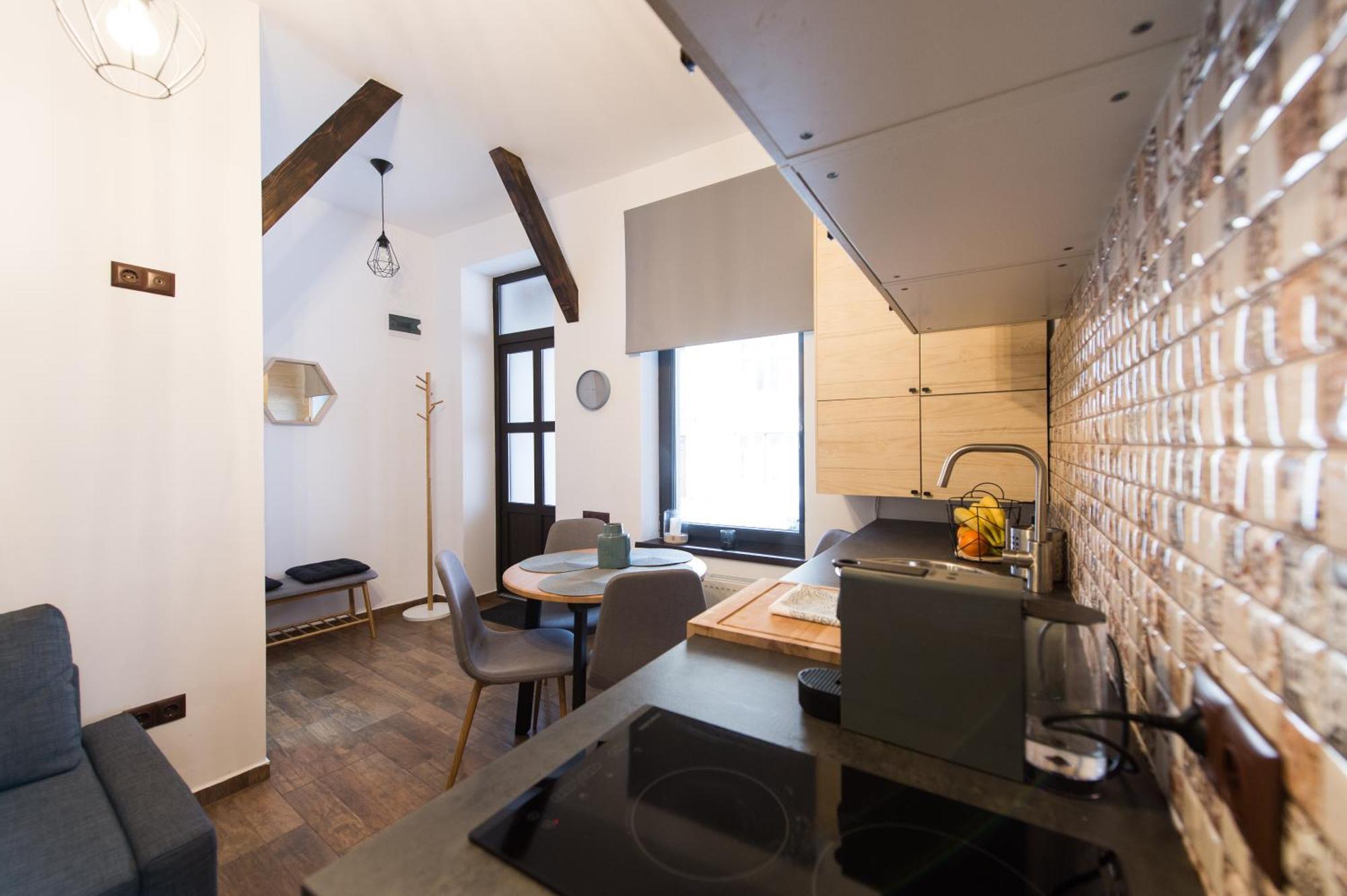 Lovely Brasov Flat With Patio And Mountain Views Exterior foto